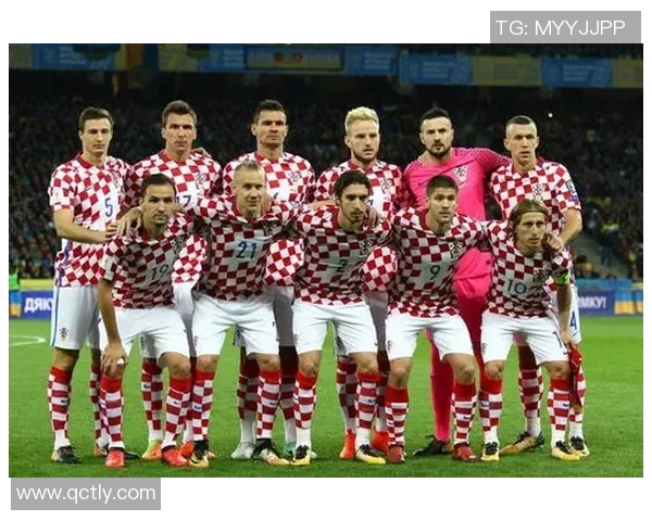 从默默无闻到璀璨星光最刻苦足球明星的奋斗与坚持之路