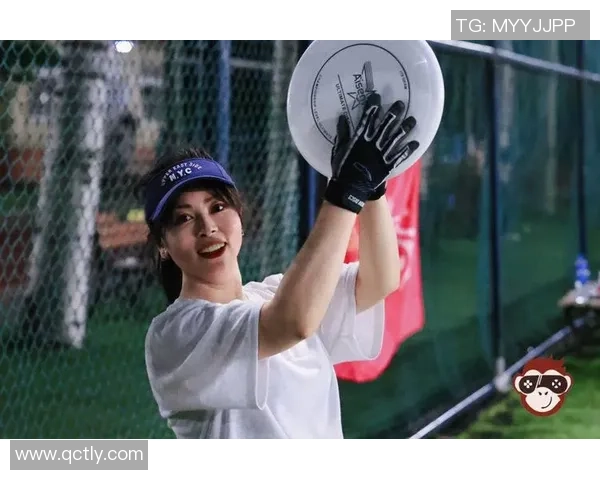 周伟独家分享飞盘技巧与心得让你轻松掌握飞盘运动的乐趣与技巧 周伟独家分享飞盘技巧与心得让你轻松掌握飞盘运动的乐趣与技巧